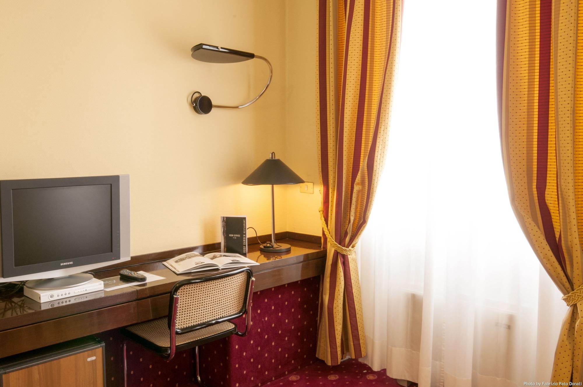 Hotel Excelsior San Marco Bergamo Bagian luar foto