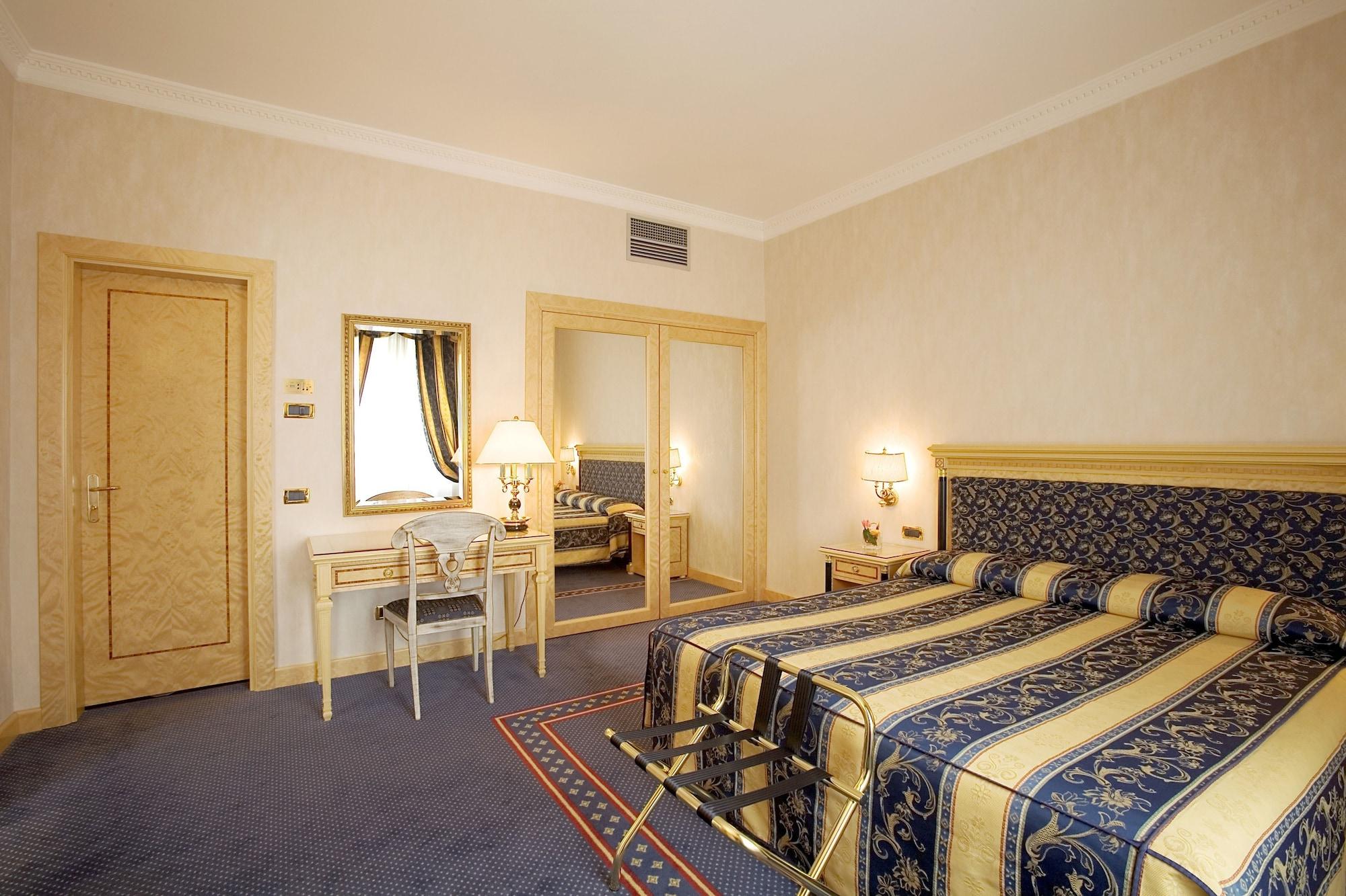 Hotel Excelsior San Marco Bergamo Bagian luar foto