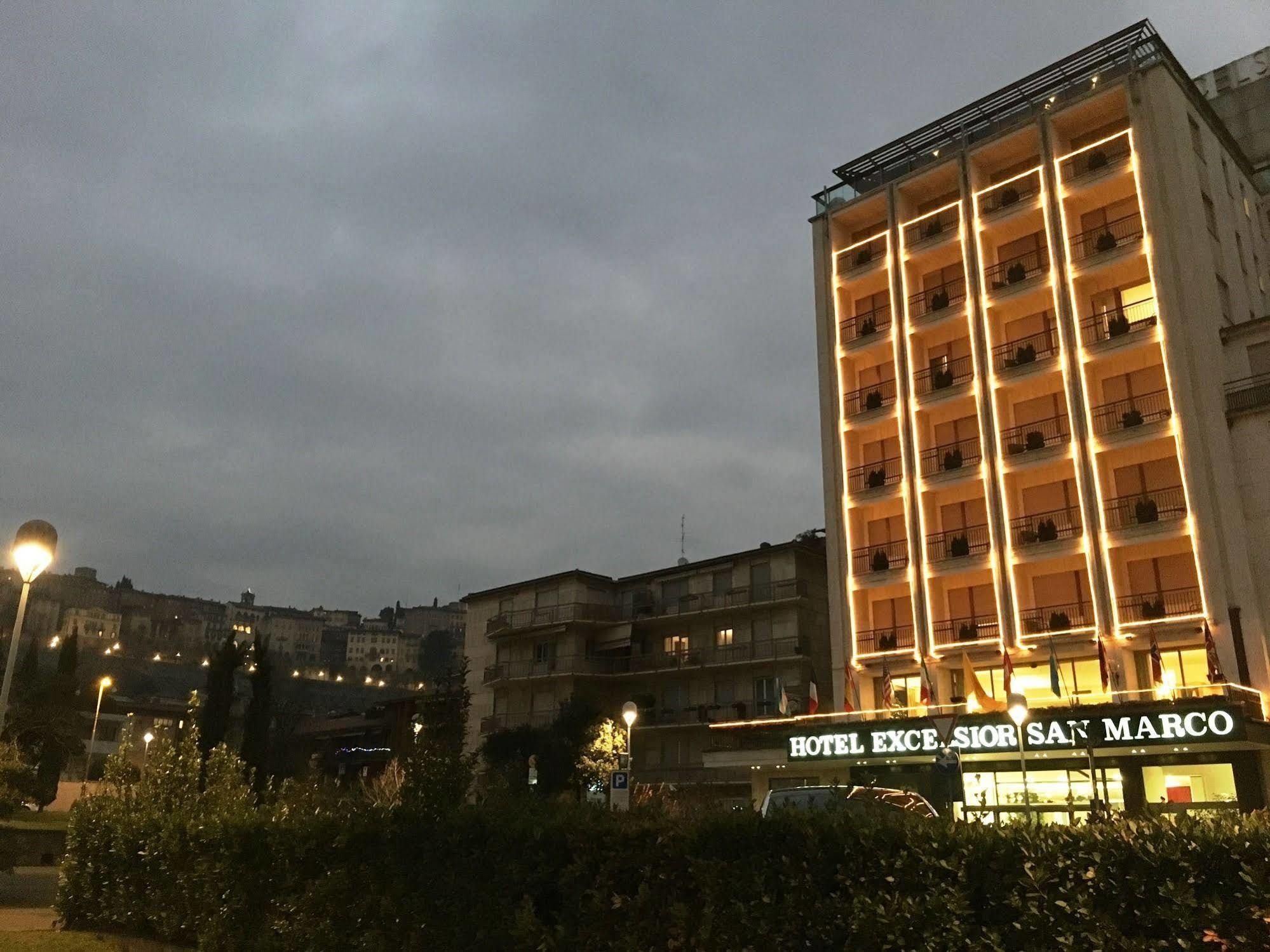 Hotel Excelsior San Marco Bergamo Bagian luar foto